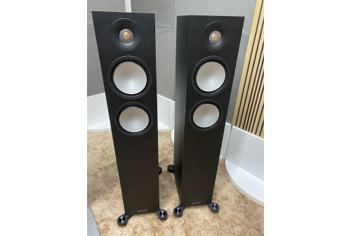 Monitor Audio Bronze 300 7G - ořech (výprodej ze showroomu)